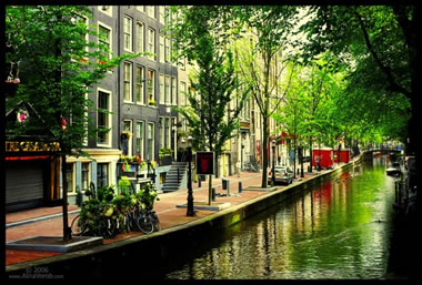 תמונת אווירה מאמסטרדם הולנד
